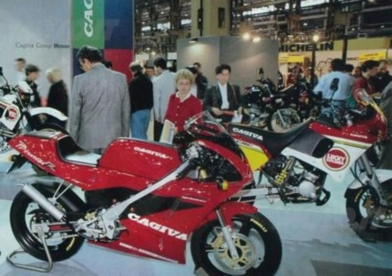 1993. Anno difficile, Gilera chiude ma EICMA esalta il Made in Italy