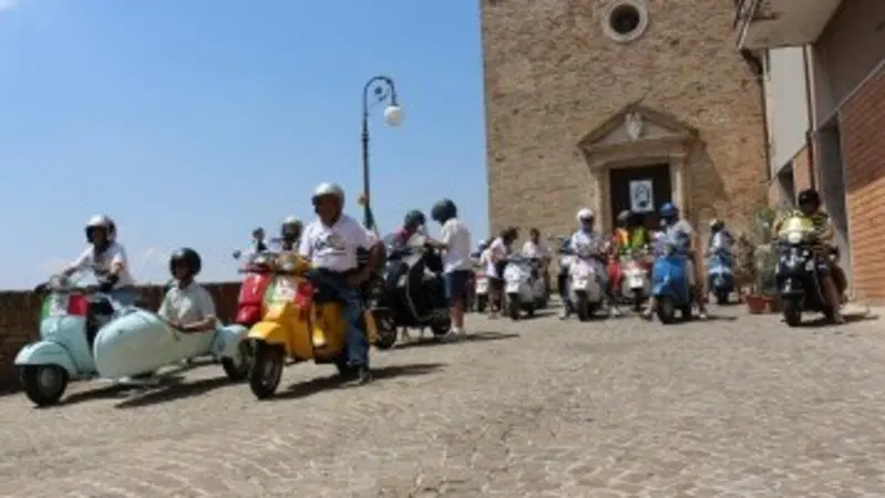 FMI. Il Presidente Copioli scrive alla Vezzali: "Far ripartire il mototurismo"