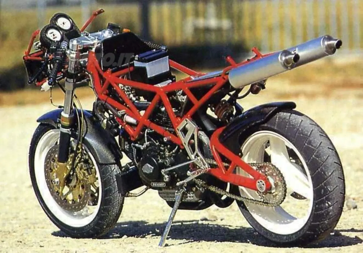 1993. Anno difficile, Gilera chiude ma EICMA esalta il Made in Italy (4)