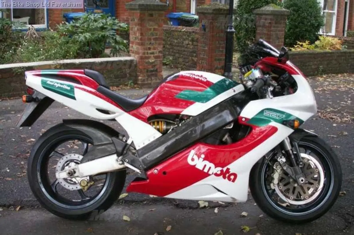 1993. Anno difficile, Gilera chiude ma EICMA esalta il Made in Italy (7)