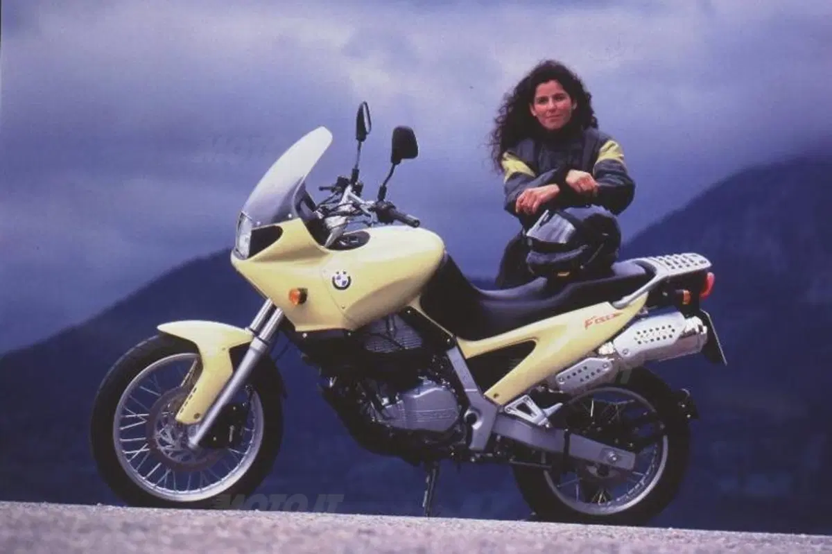 1993. Anno difficile, Gilera chiude ma EICMA esalta il Made in Italy (10)