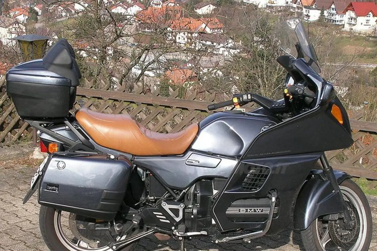 1993. Anno difficile, Gilera chiude ma EICMA esalta il Made in Italy (11)