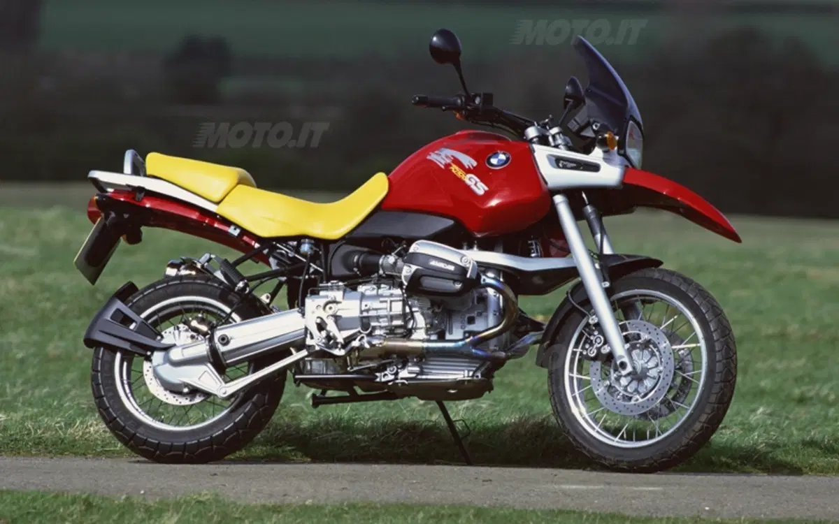 1993. Anno difficile, Gilera chiude ma EICMA esalta il Made in Italy (13)