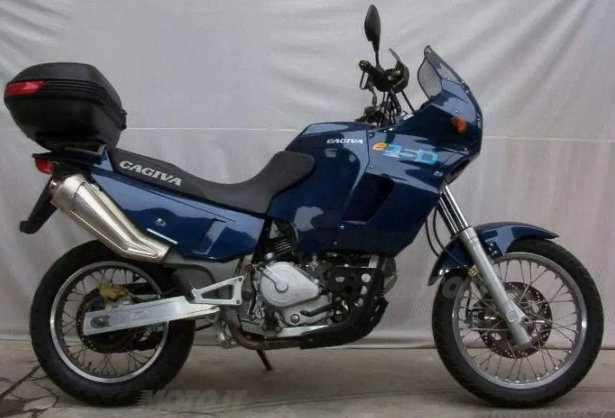 1993. Anno difficile, Gilera chiude ma EICMA esalta il Made in Italy (16)