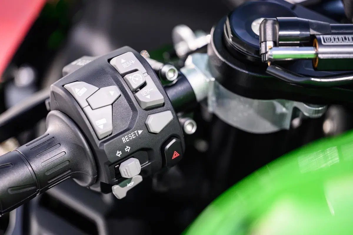 Kawasaki Ninja ZX-10R 2021: ecco com'è fatta (15)