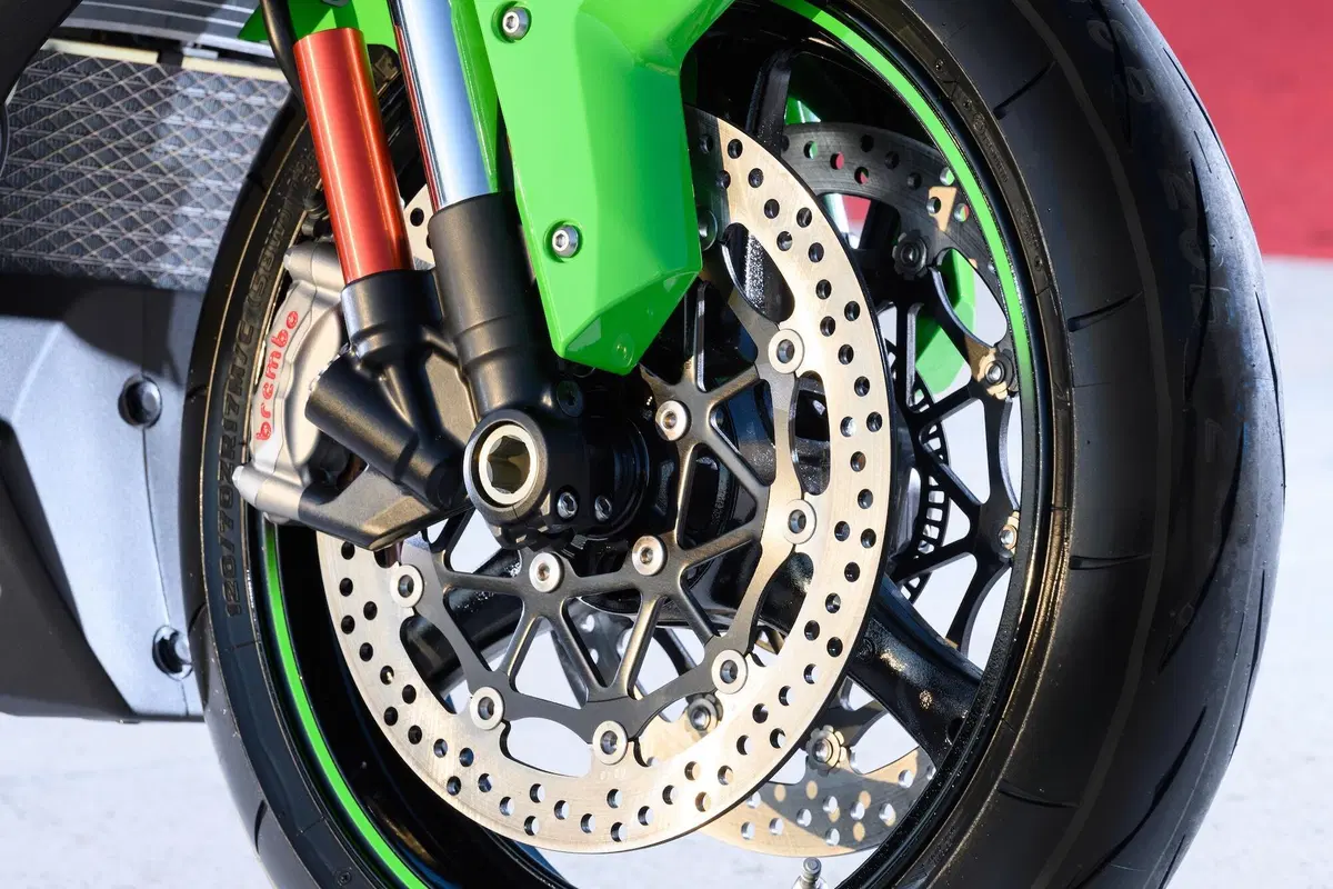 Kawasaki Ninja ZX-10R 2021: ecco com'è fatta (16)