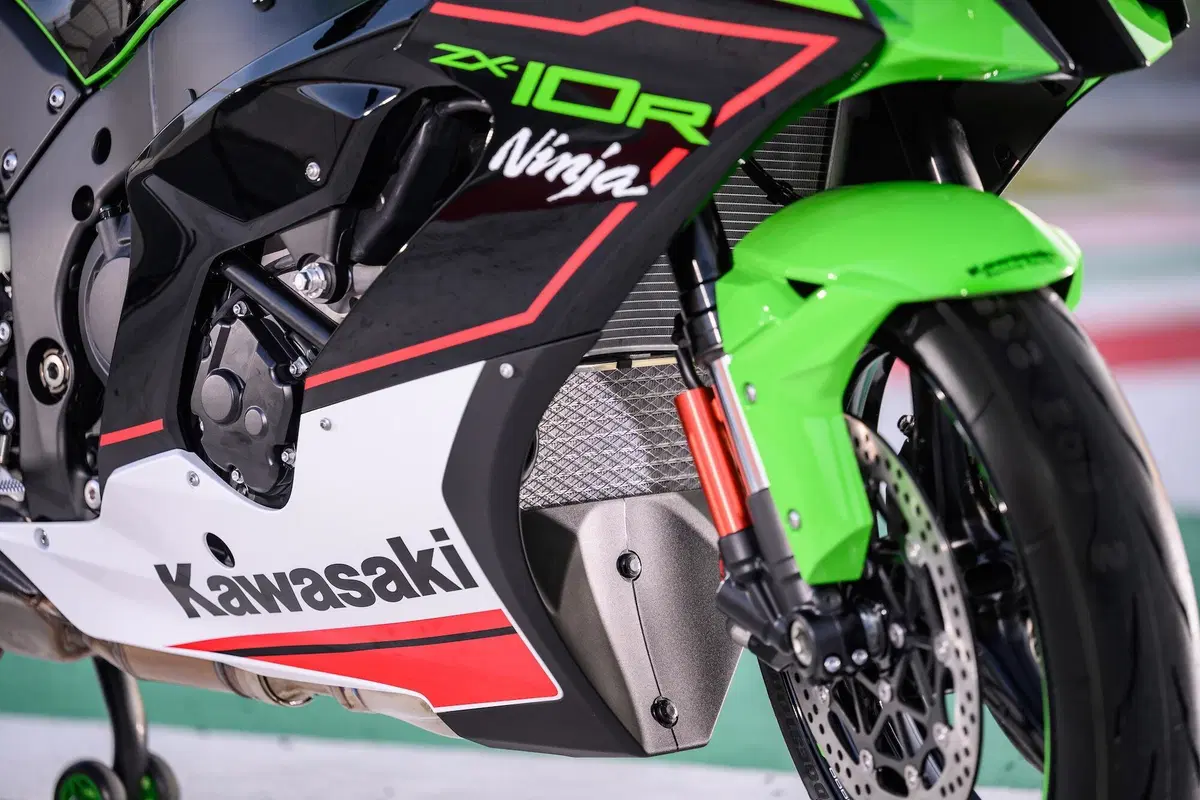 Kawasaki Ninja ZX-10R 2021: ecco com'è fatta (18)
