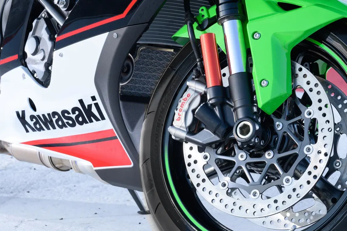 Kawasaki Ninja ZX-10R 2021: ecco com'è fatta (19)