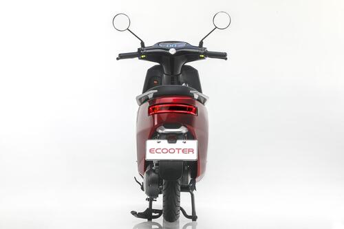 Italy2Volt lancia sul mercato italiano gli scooter elettrici Ecooter E2  (2)