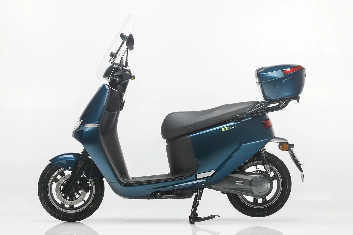 Italy2Volt lancia sul mercato italiano gli scooter elettrici Ecooter E2  (17)