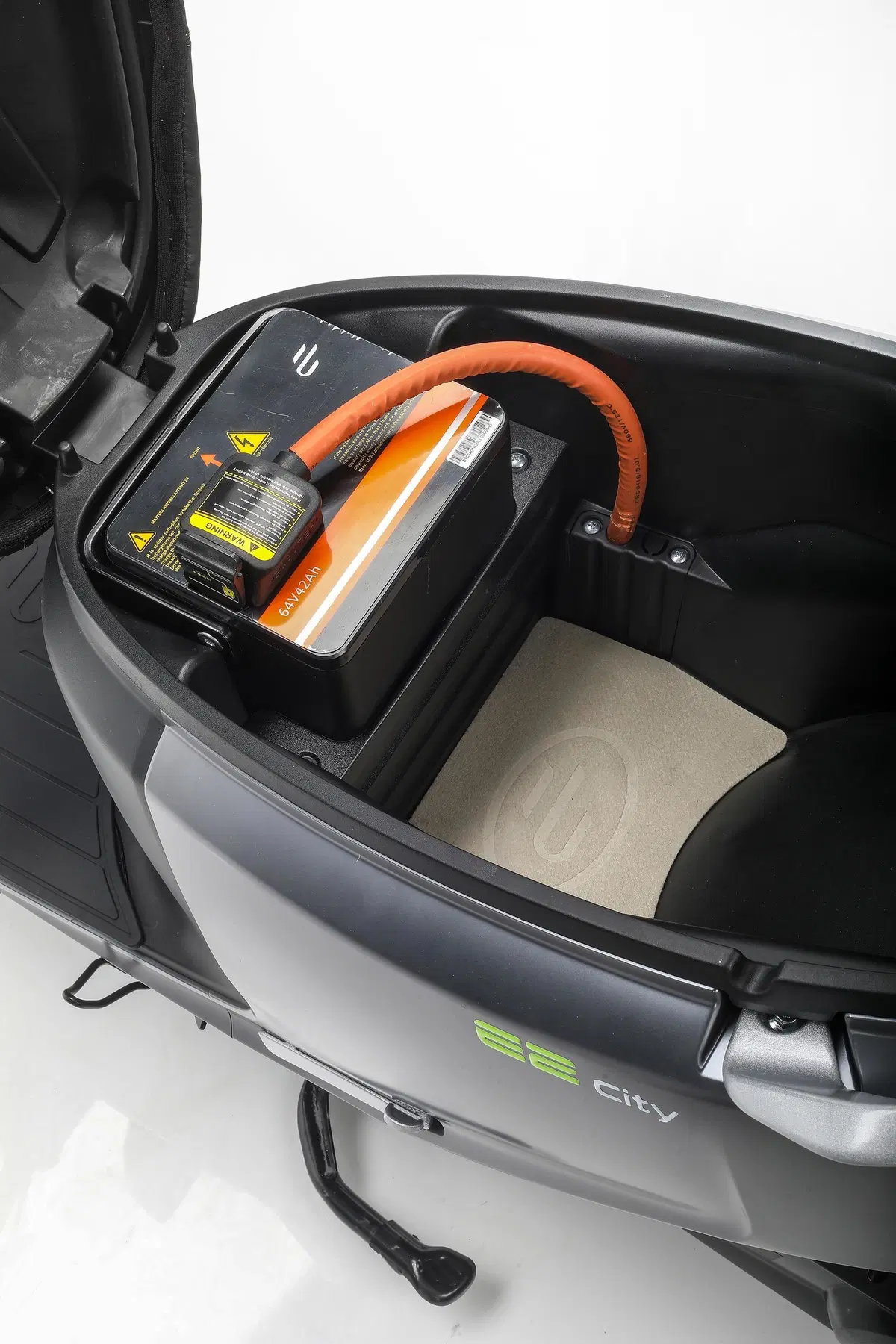 Italy2Volt lancia sul mercato italiano gli scooter elettrici Ecooter E2  (28)