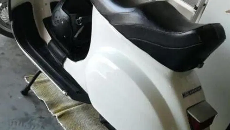 Treviso, ladro ruba una Vespa e la "scambia" con la sua bici
