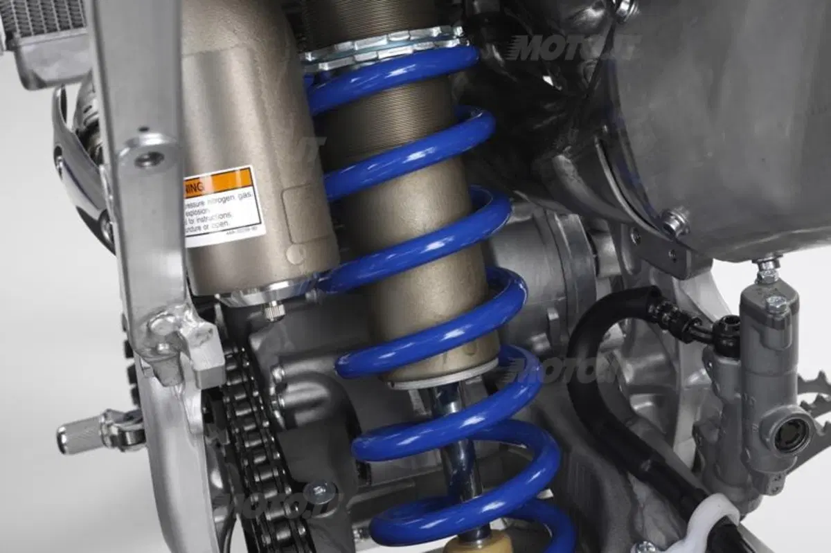 Yamaha YZF250 e YZF450 2014 (13)