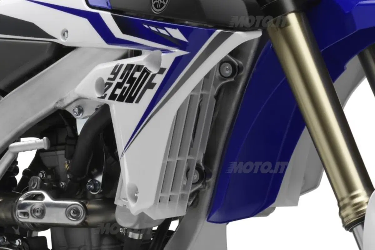 Yamaha YZF250 e YZF450 2014 (20)