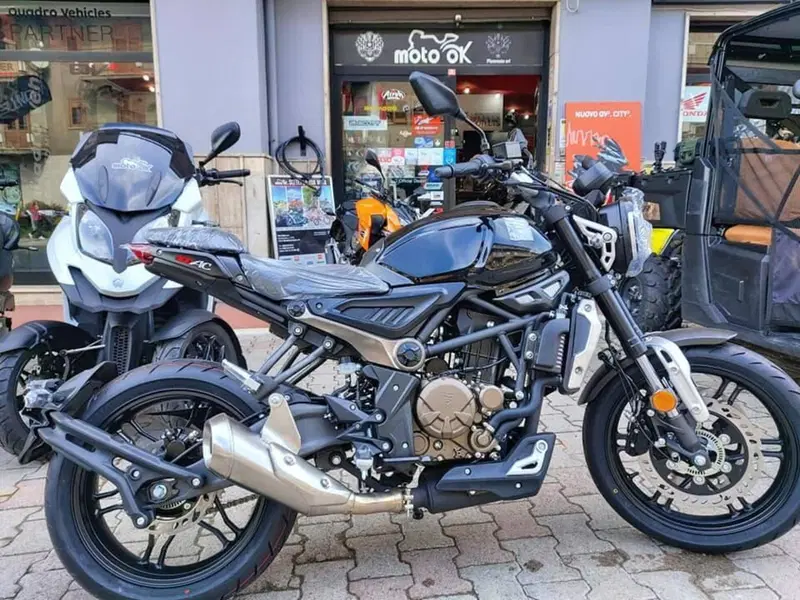 Voge Trofeo 300AC (2021 - 26)