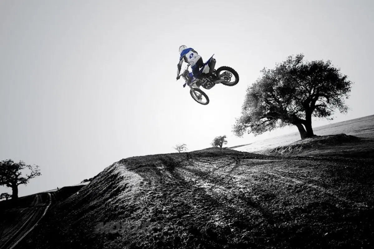 Yamaha YZF250 e YZF450 2014 (26)