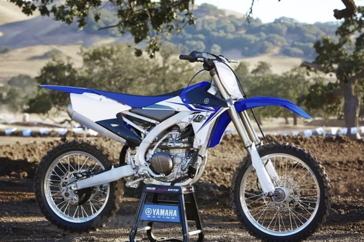Yamaha YZF250 e YZF450 2014 (29)