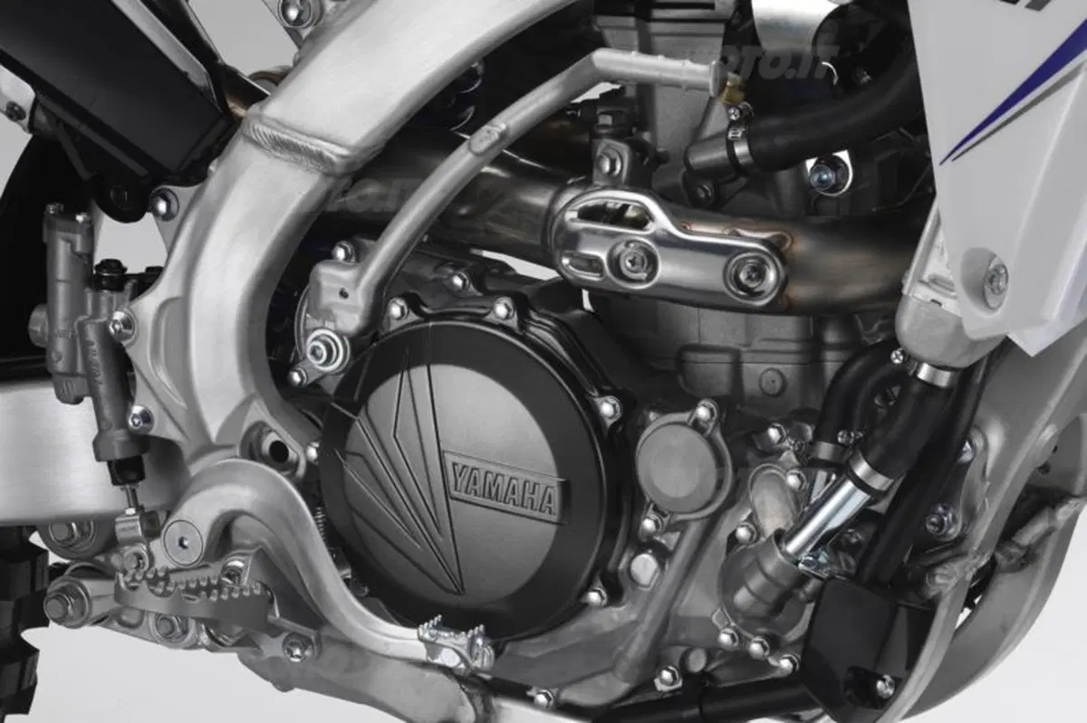 Yamaha YZF250 e YZF450 2014 (37)