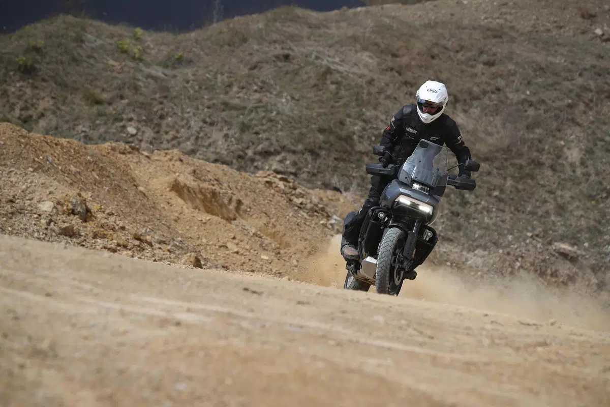 Harley-Davidson Pan America 1250 TEST: una Harley così non l'avevo mai guidata! (9)