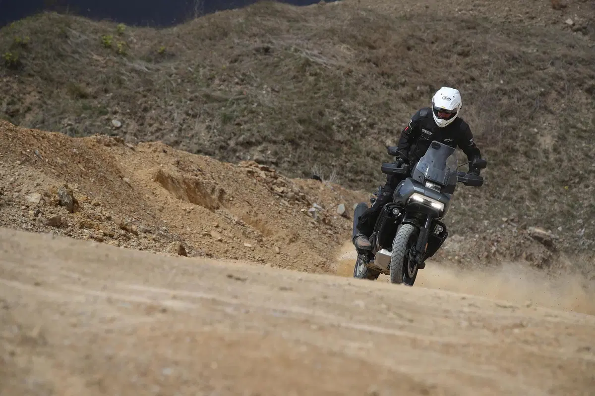 Harley-Davidson Pan America 1250 TEST: una Harley così non l'avevo mai guidata! (3)