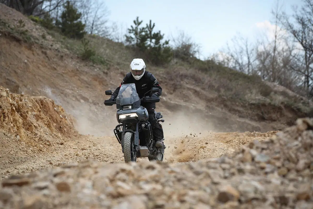 Harley-Davidson Pan America 1250 TEST: una Harley così non l'avevo mai guidata! (12)