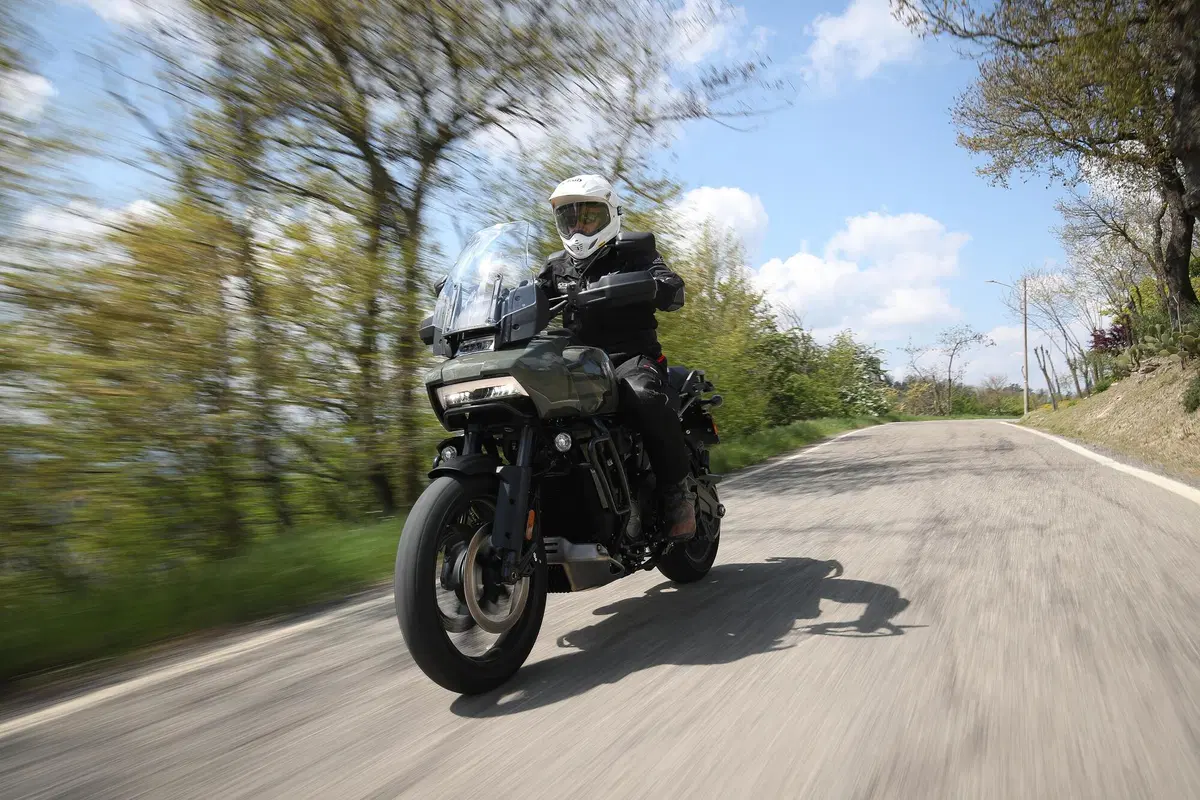 Harley-Davidson Pan America 1250 TEST: una Harley così non l'avevo mai guidata! (16)