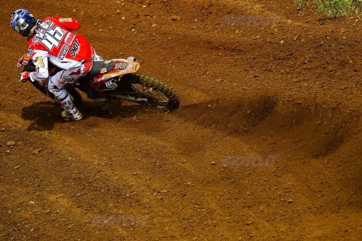 MX. Le foto più spettacolari del  GP di Francia (9)