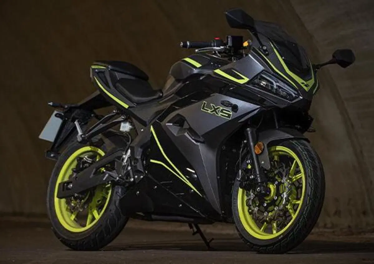 Nuova Lexmoto LXS 125: in UK affianca il best seller LXR 125