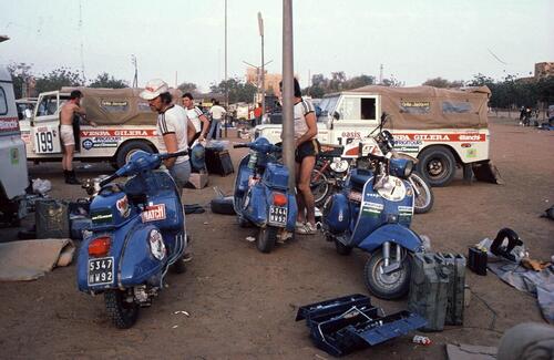 Anche la Paris-Dakar e i raid hanno fatto la storia della Vespa (4)