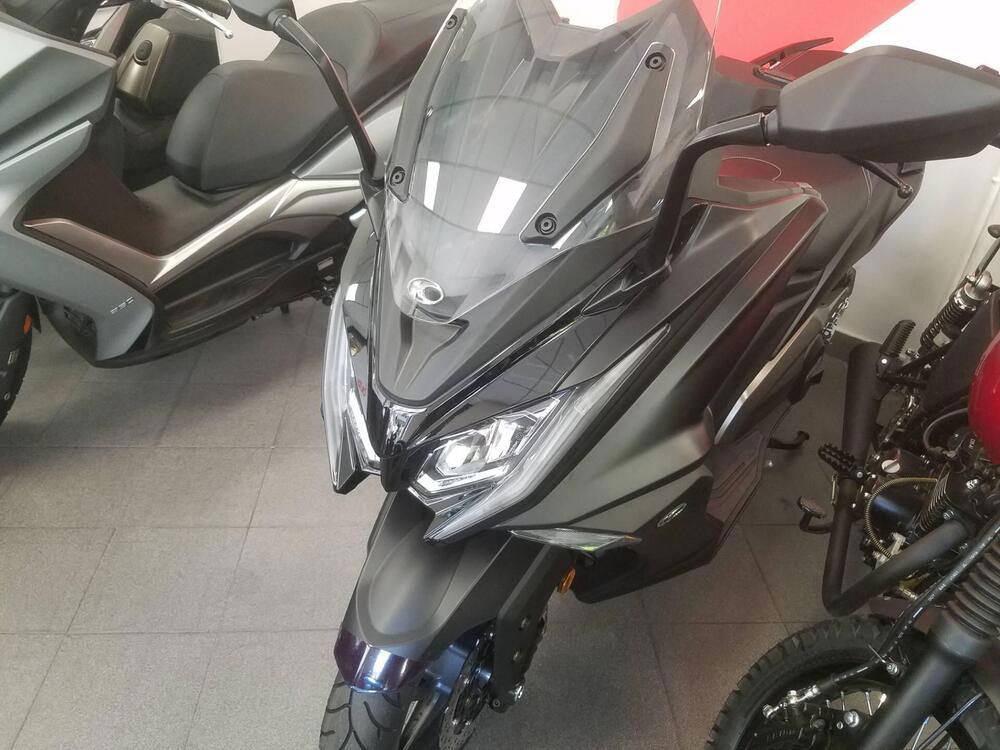 Kymco AK 550 ETS (2021 - 24) (2)