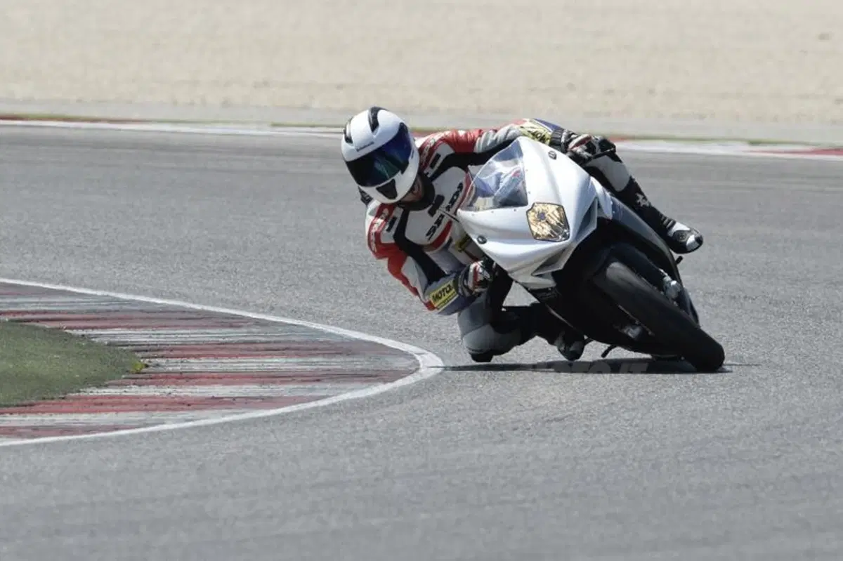 MV Agusta F3 800 (6)