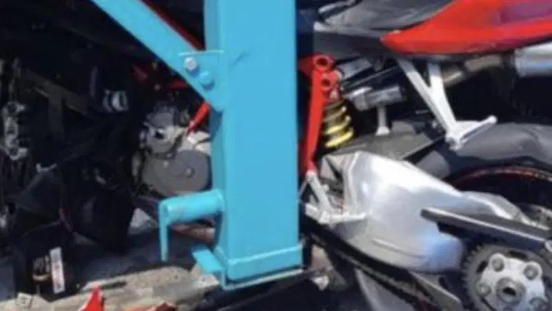 Vicenza: scontro con un camion, motociclista muore sul colpo