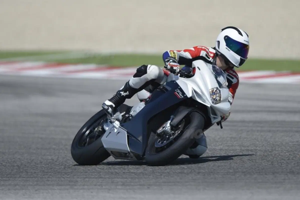 MV Agusta F3 800 (13)