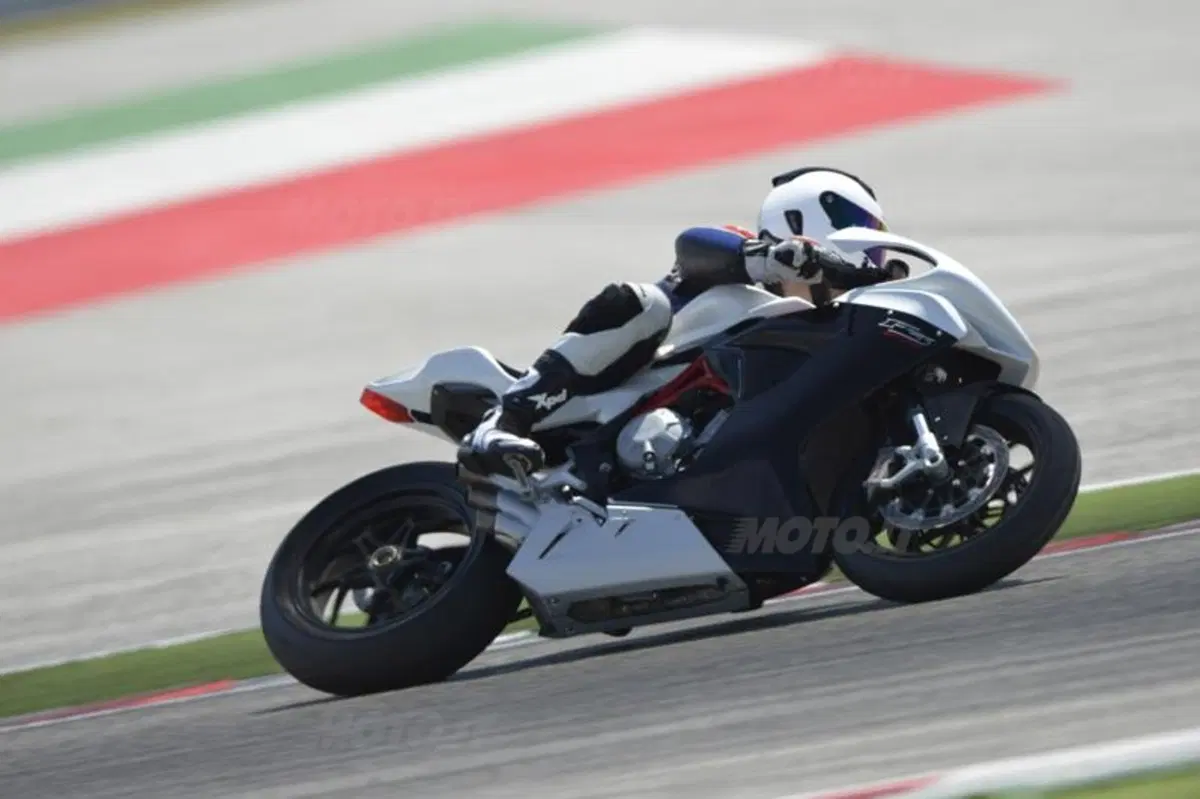 MV Agusta F3 800 (15)