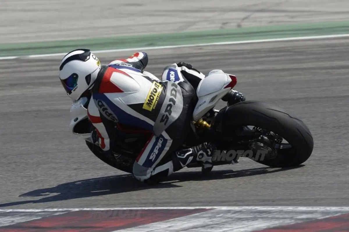 MV Agusta F3 800 (22)