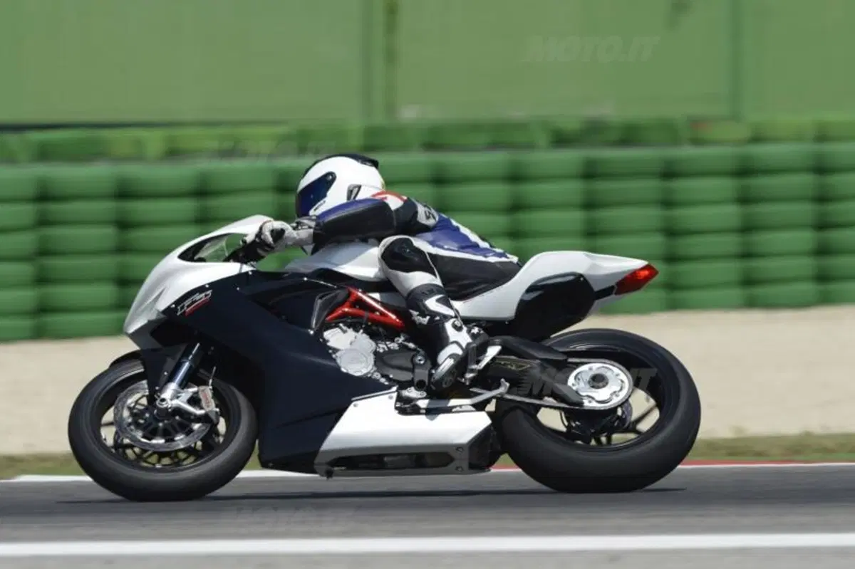 MV Agusta F3 800 (23)