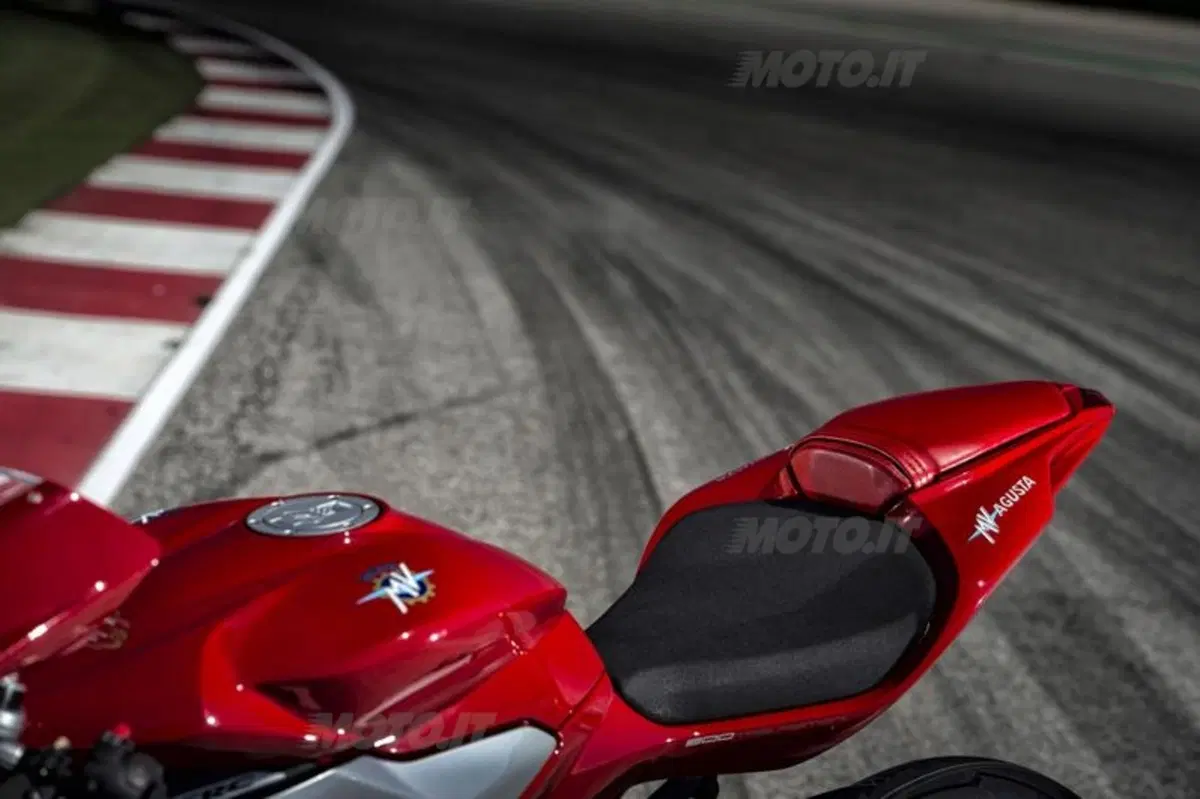 MV Agusta F3 800 (48)