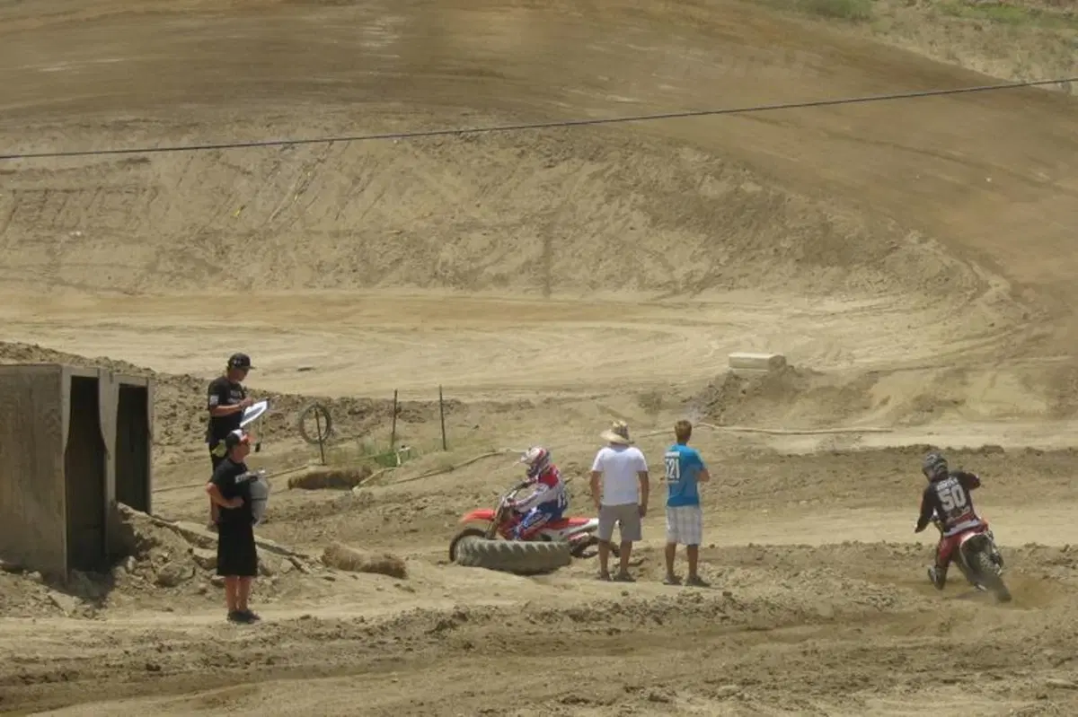Glen Helen, California: sulla pista di Motocross più celebre d’America (15)