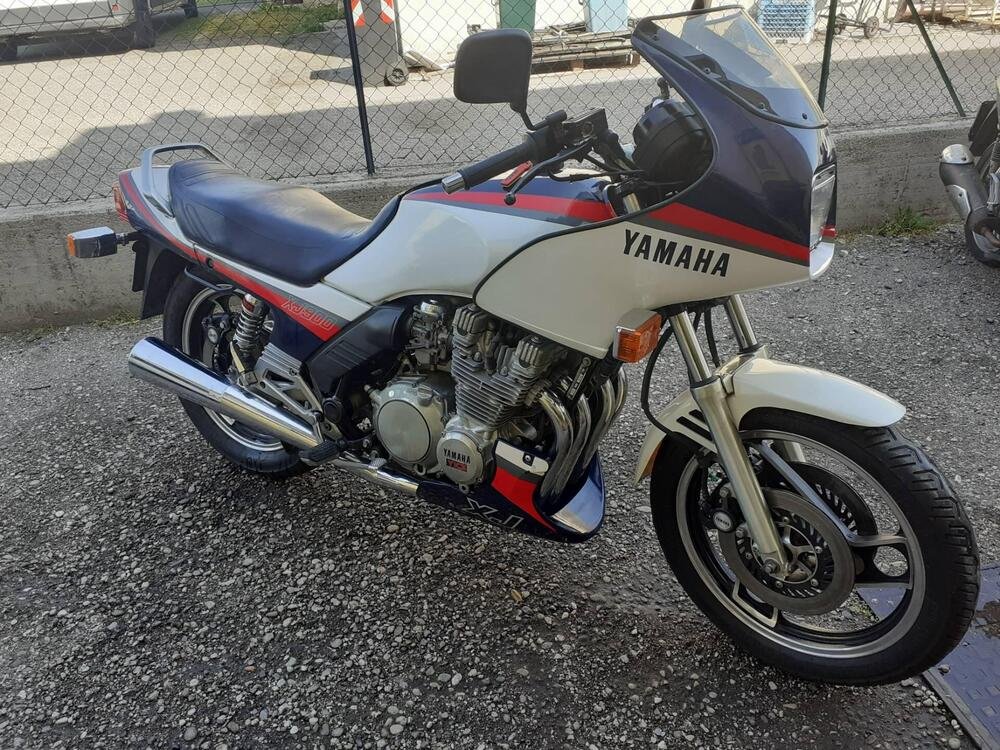 Yamaha Xj900