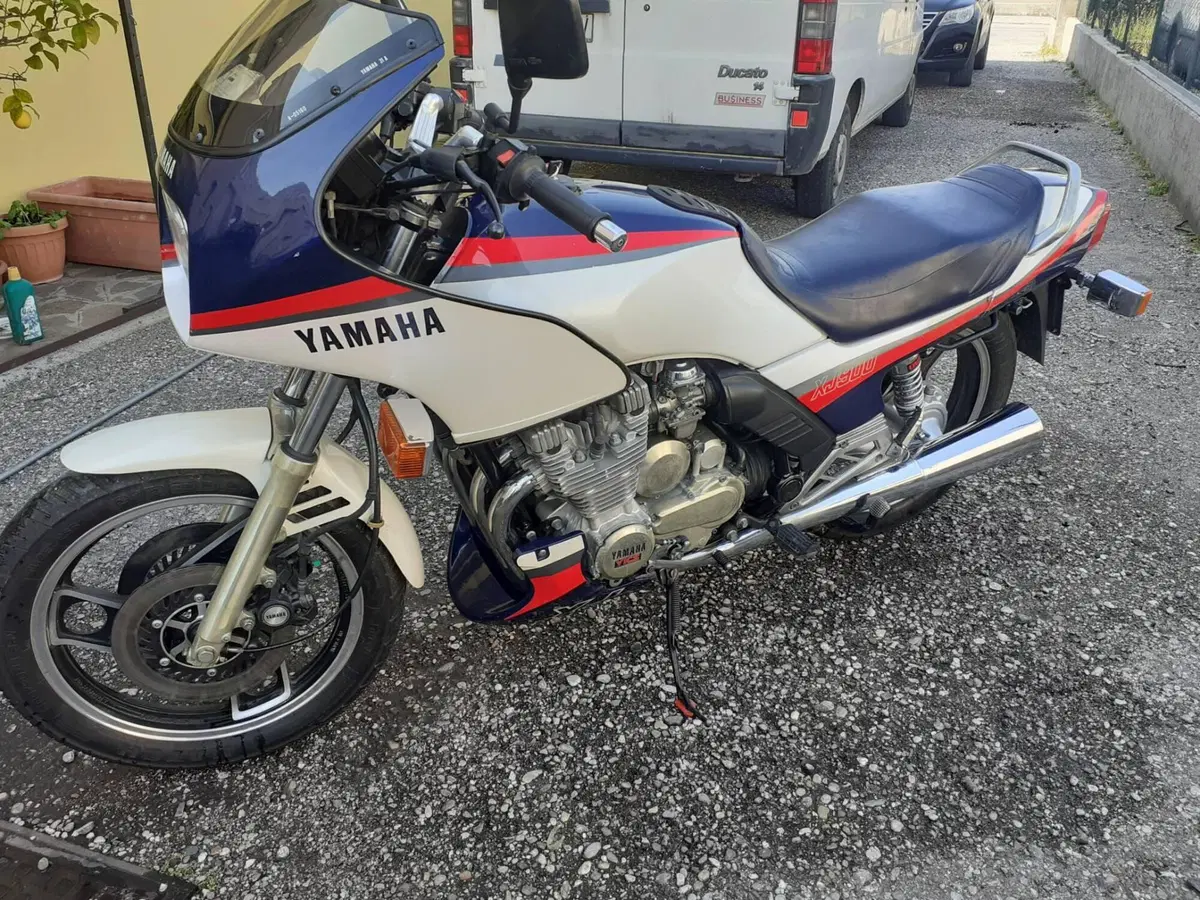Yamaha Xj900 (2)