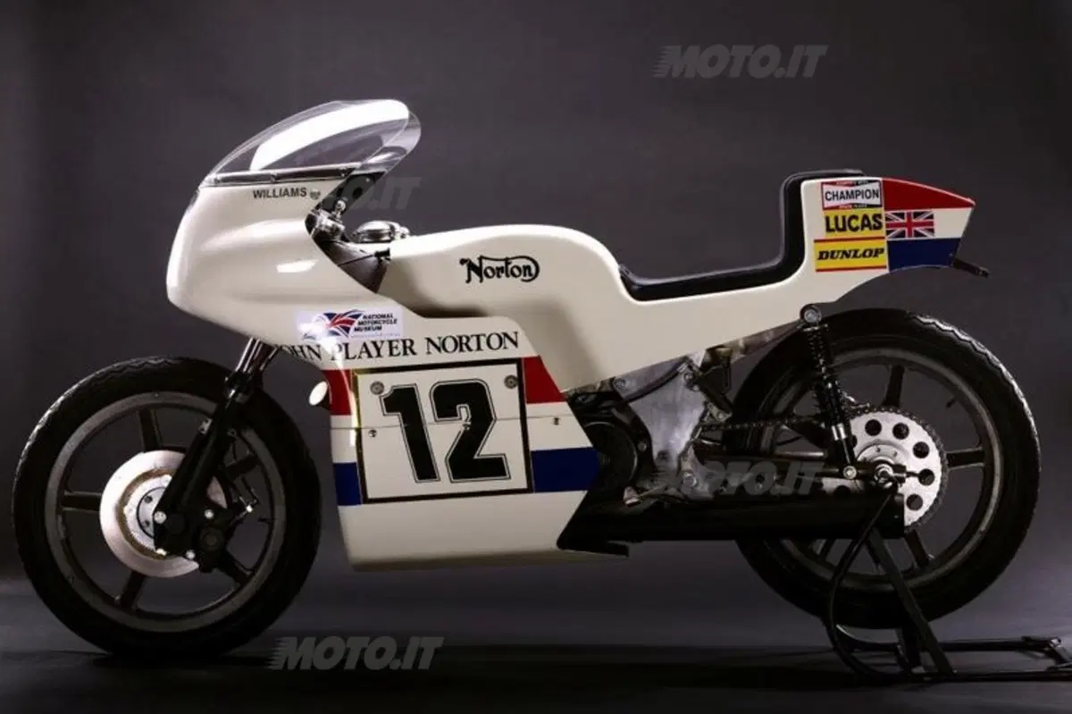 John Player Norton, rivive un mito del TT (7)