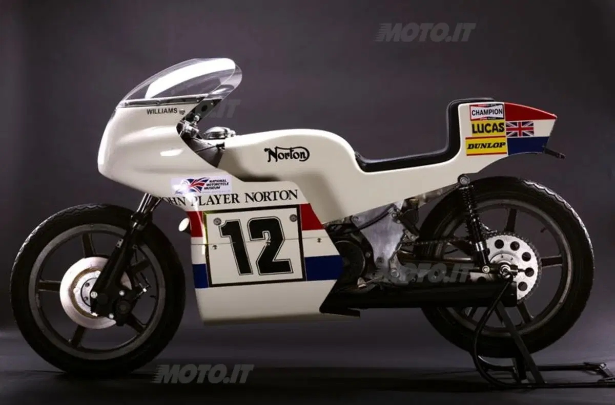 John Player Norton, rivive un mito del TT (13)