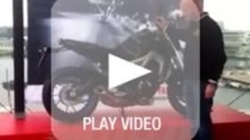 Yamaha MT-09, il suo 3 cilindri suona cos&igrave;