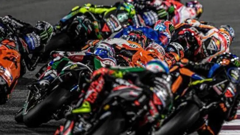 Nico Cereghini: &ldquo;Il collegamento radio, la F1 e la MotoGP&rdquo;