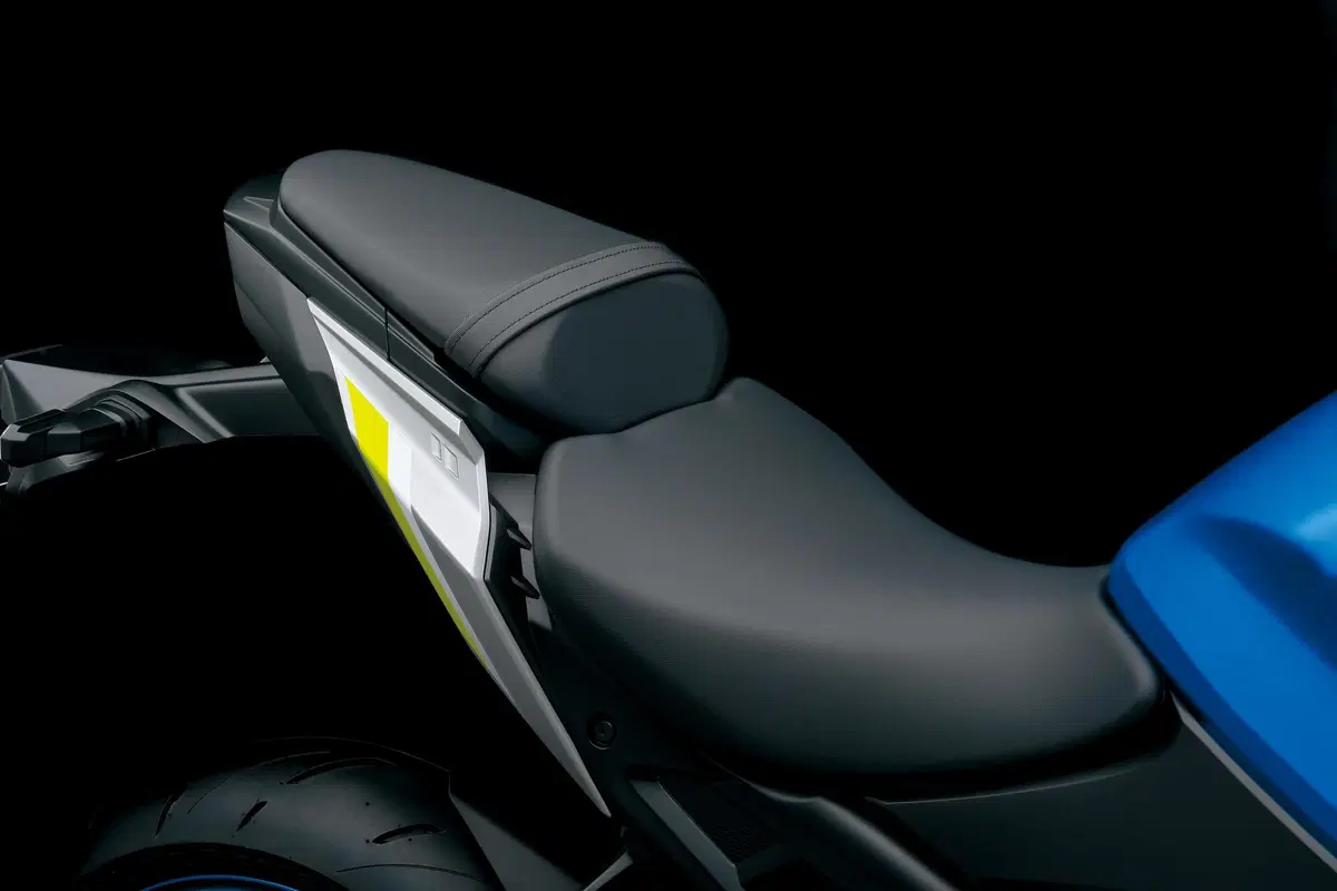 Nuova Suzuki GSX-S 1000 2021: tutto un altro stile. Dati e prezzo (6)