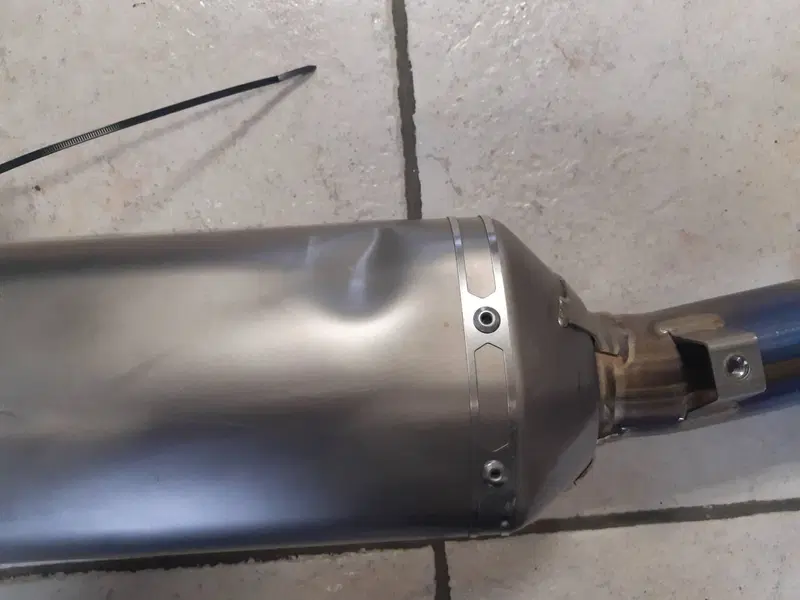 Scarico Akrapovic Husqvarna (3)