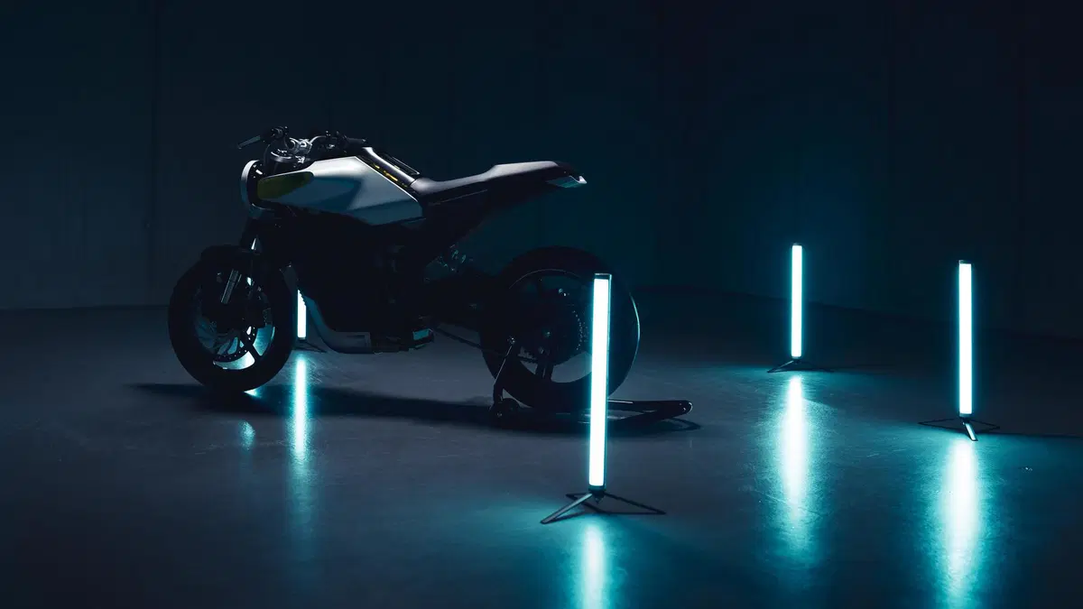 E-Pilen, la moto elettrica di Husqvarna con batterie sostituibili