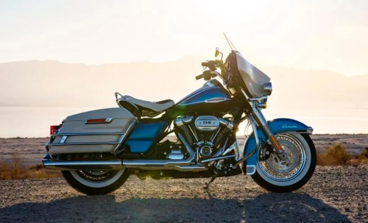 Harley-Davidson Touring 114 Electra Glide Revival (2021 - 22) (11)