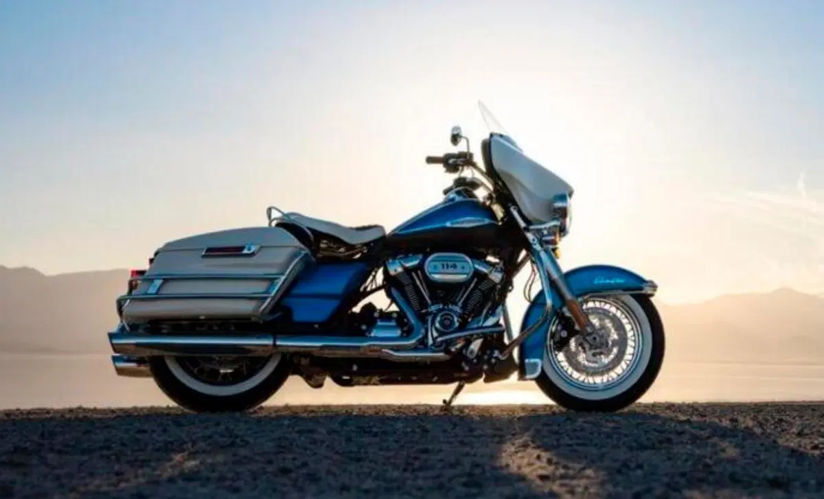 Harley-Davidson Touring 114 Electra Glide Revival (2021 - 22) (13)