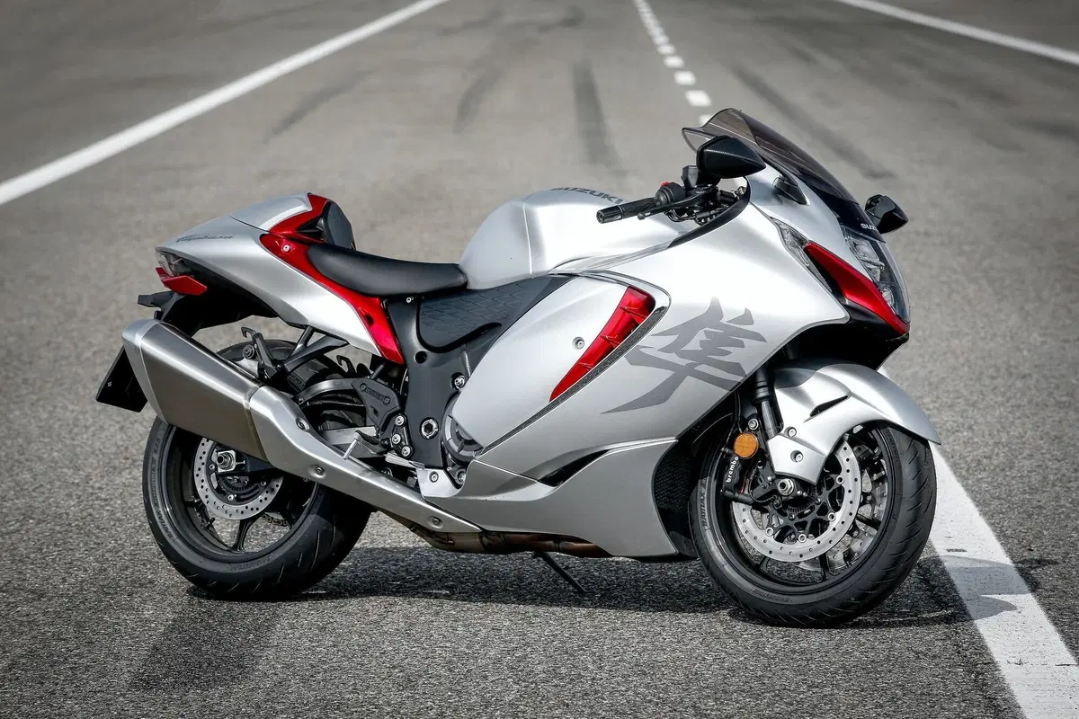 Suzuki Hayabusa: il Falco vola ancora (6)